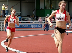 Einzige, die Christine Schulz auf 800m folgen konnte, war Natascha Rother